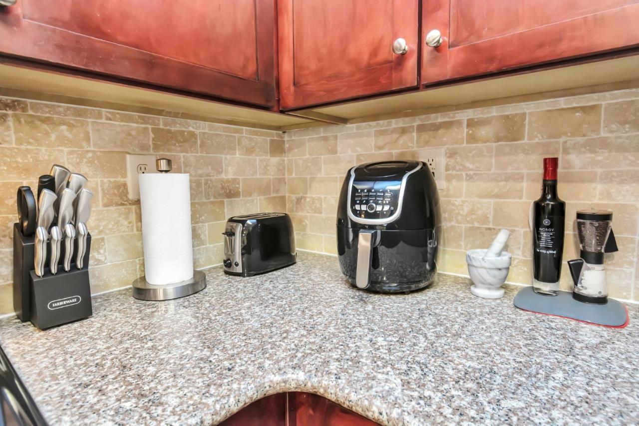 Zjhalik'S Luxury French Quarters Apartment Houston Exterior photo
